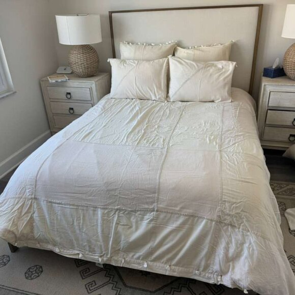 ABC Carpet & Home Cream Bedspread Set Luxury cozy chic - Picture 7 of 9